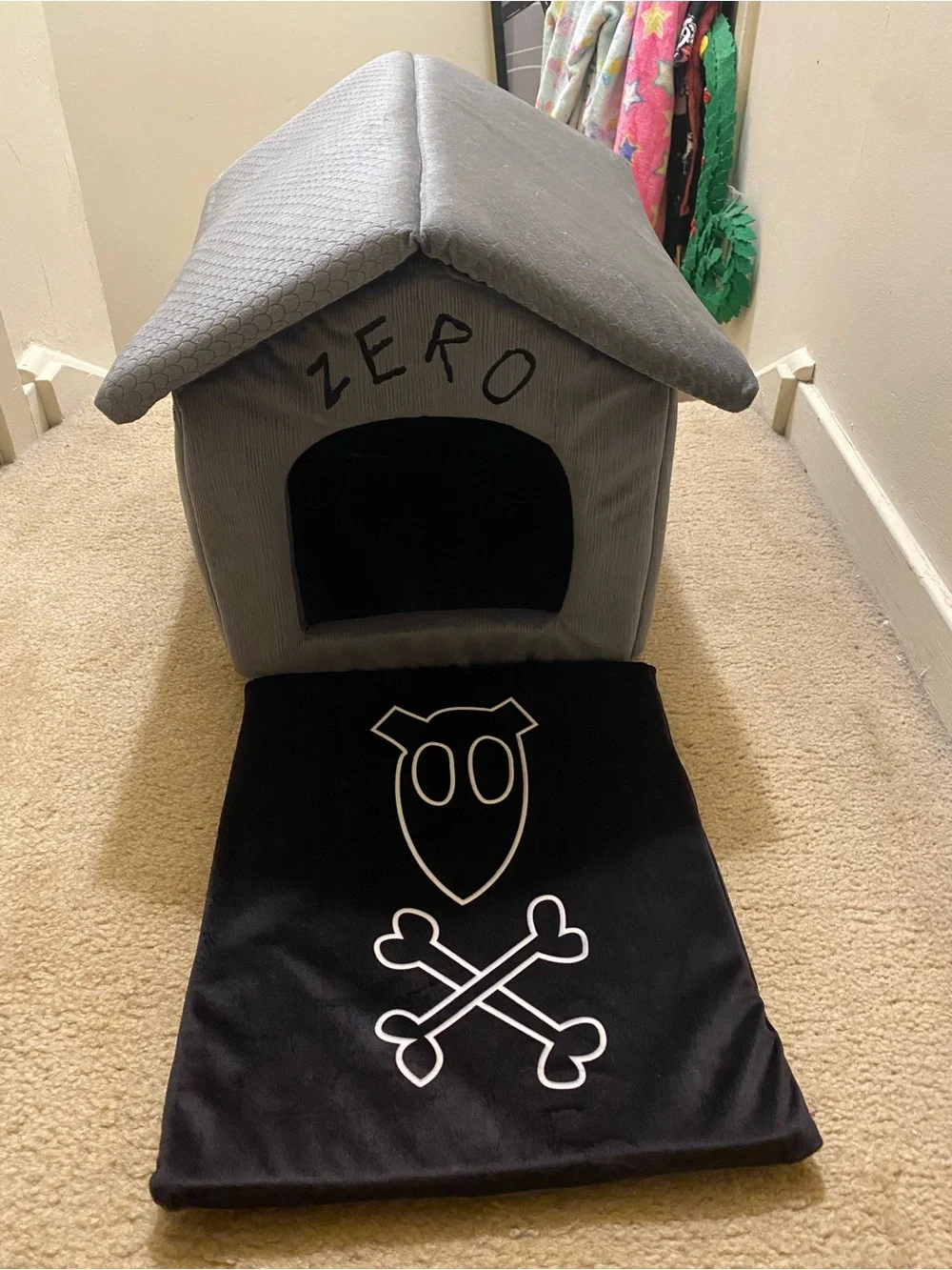 Disney Nightmare Before Christmas Zero Dog House Bed